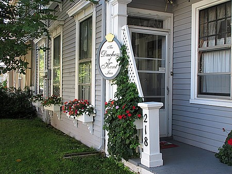 The inn's front entrance with its heritage sign